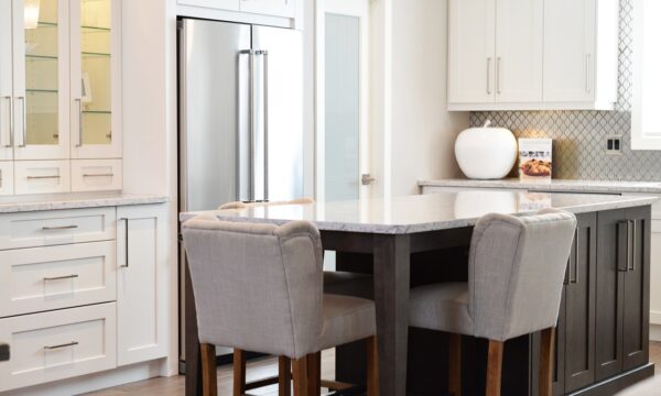 What Colour Goes With Grey Kitchen Units?