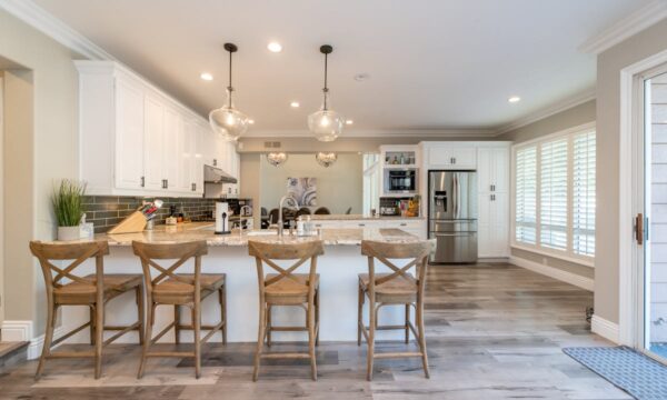 The Complete Guide to Kitchen Splashbacks