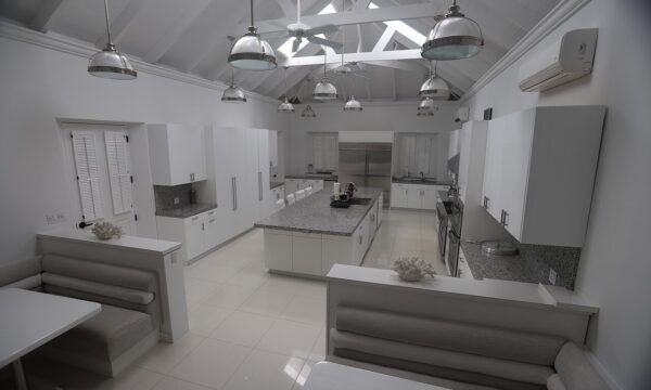 Kitchen Island Ideas: Is Your Kitchen Big Enough for One?